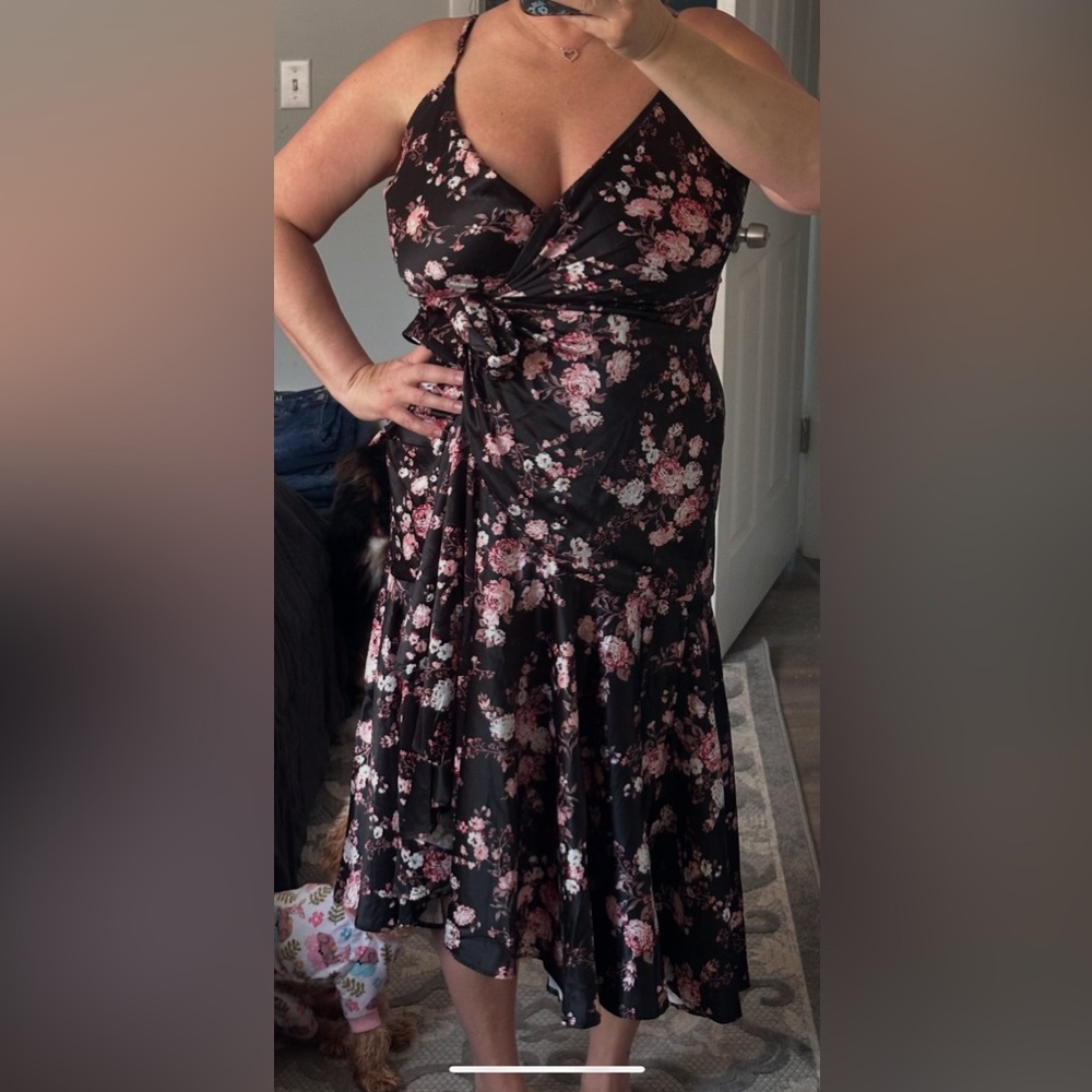 Vici wrap dress NWTO